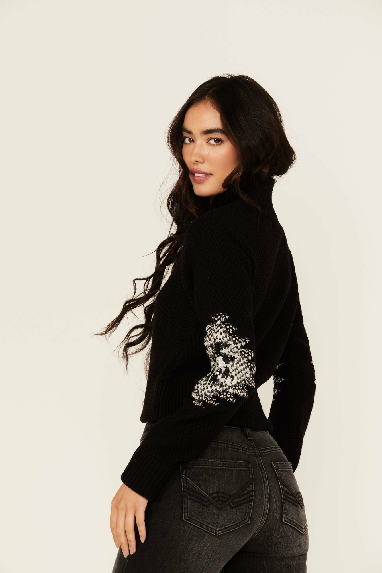 Idyllwind Dallas Sequins Cropped Zip Front Sweater Black