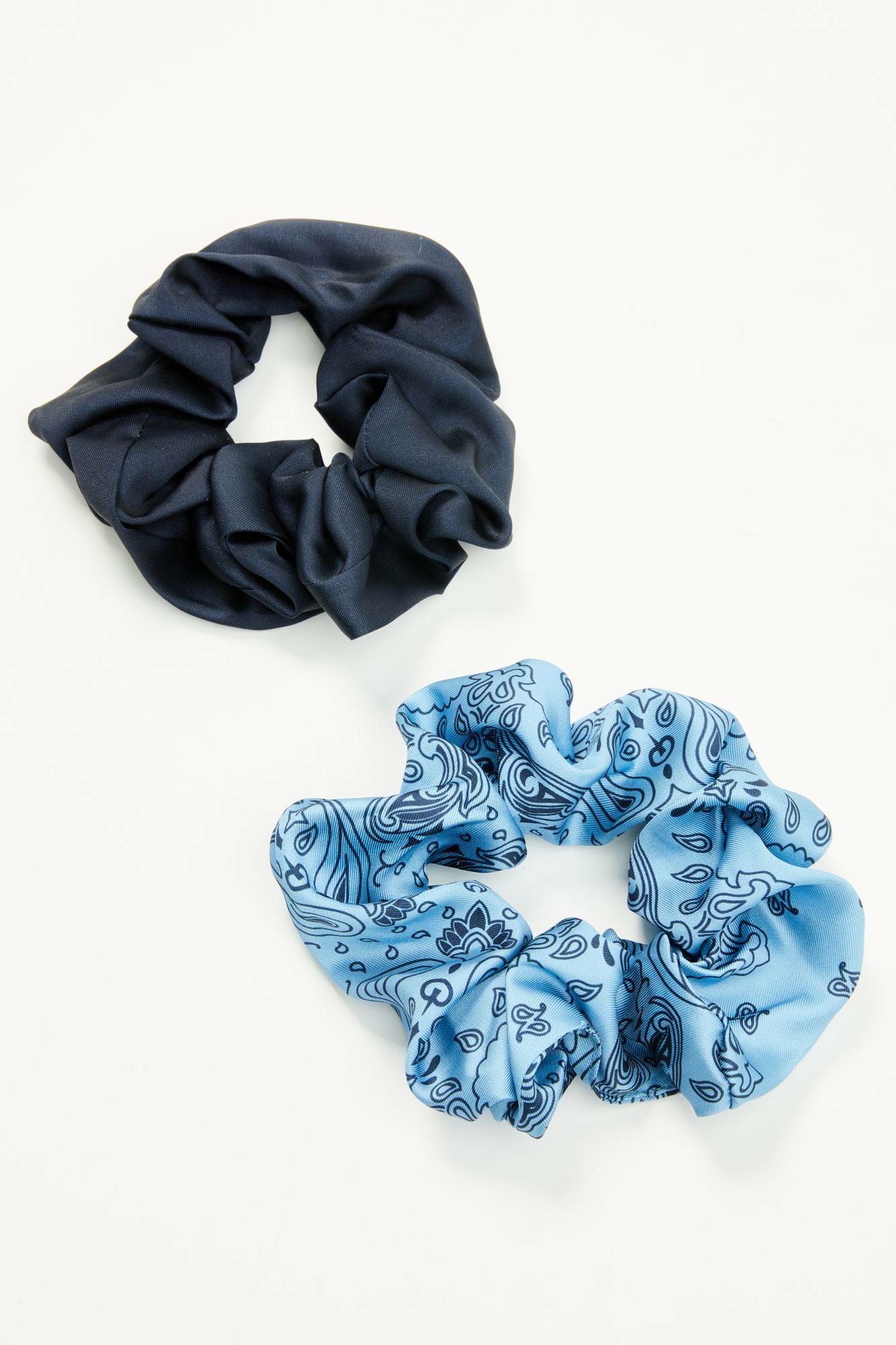 Idyllwind Bellshire Oversized Scrunchies - 2 Piece Light Blue