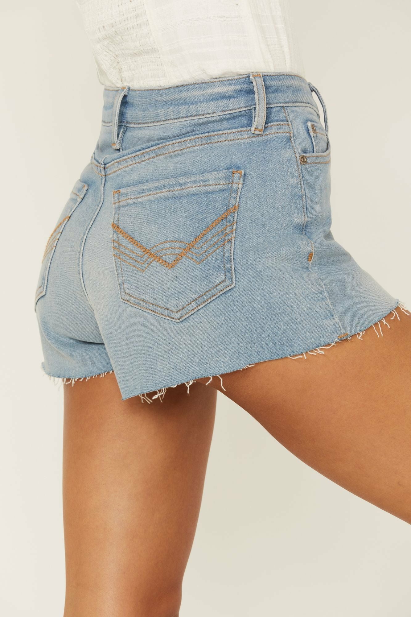 Idyllwind High Risin' Wichita Wash Raw Edge Hem Denim Shorts Super Light Wash