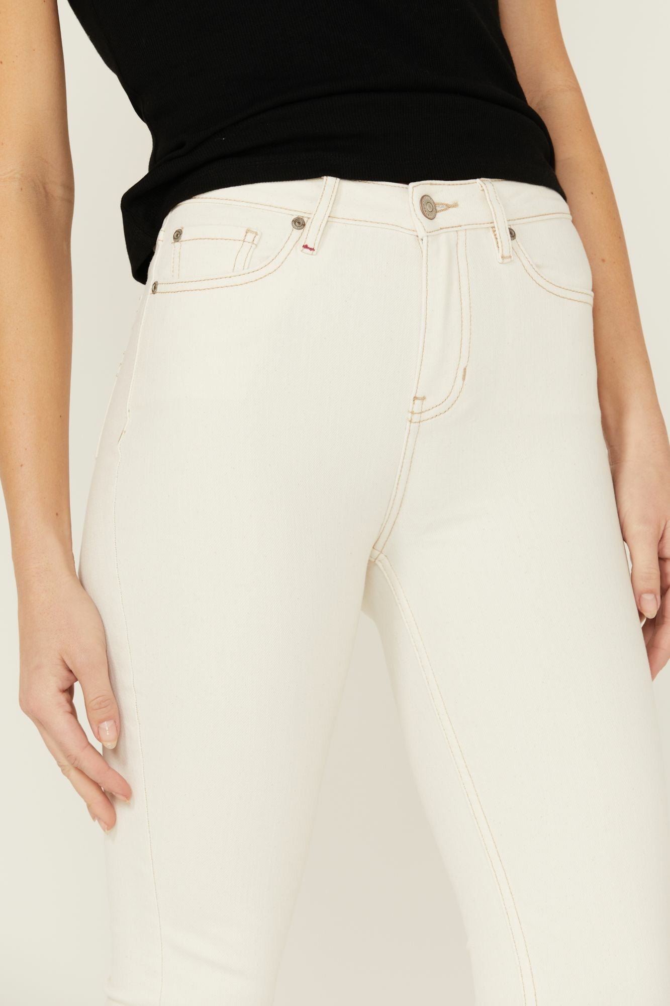 Idyllwind Rebel Natural Wash Signature Back Pocket Mid Rise Flare Jeans Natural