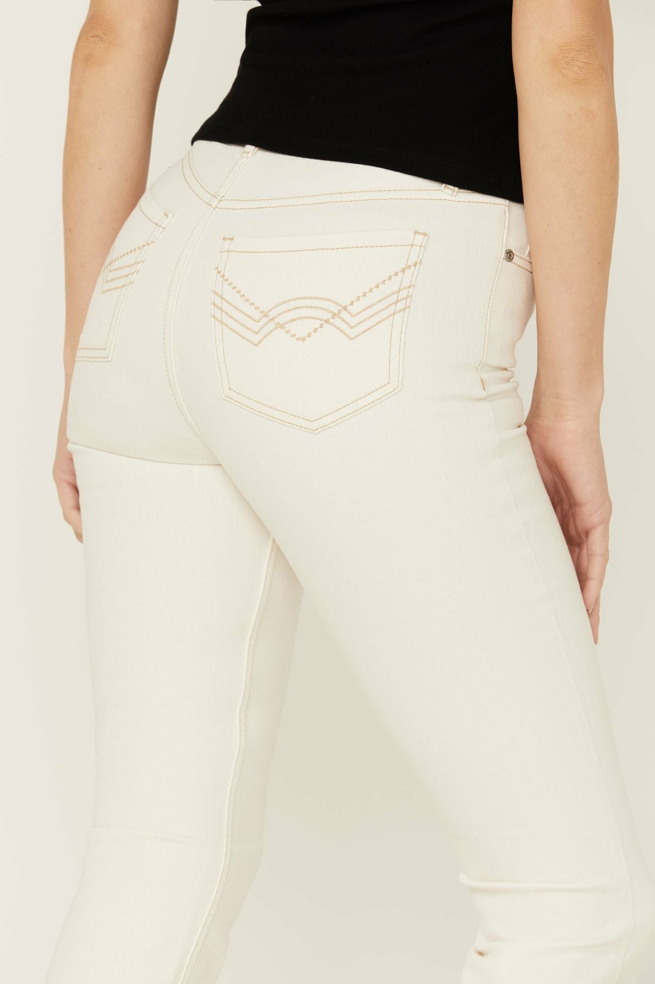 Idyllwind Rebel Natural Wash Signature Back Pocket Mid Rise Flare Jeans Natural