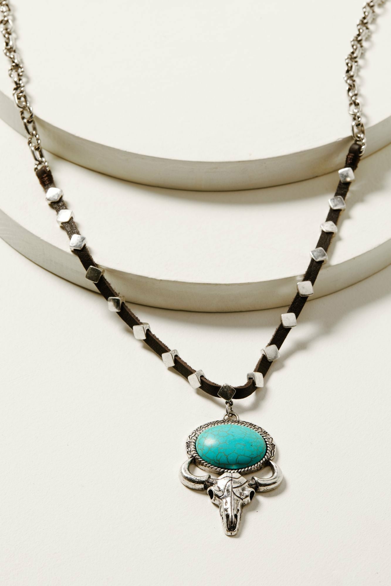 Idyllwind Lavergne Turquoise Stone Bull Head Necklace Silver
