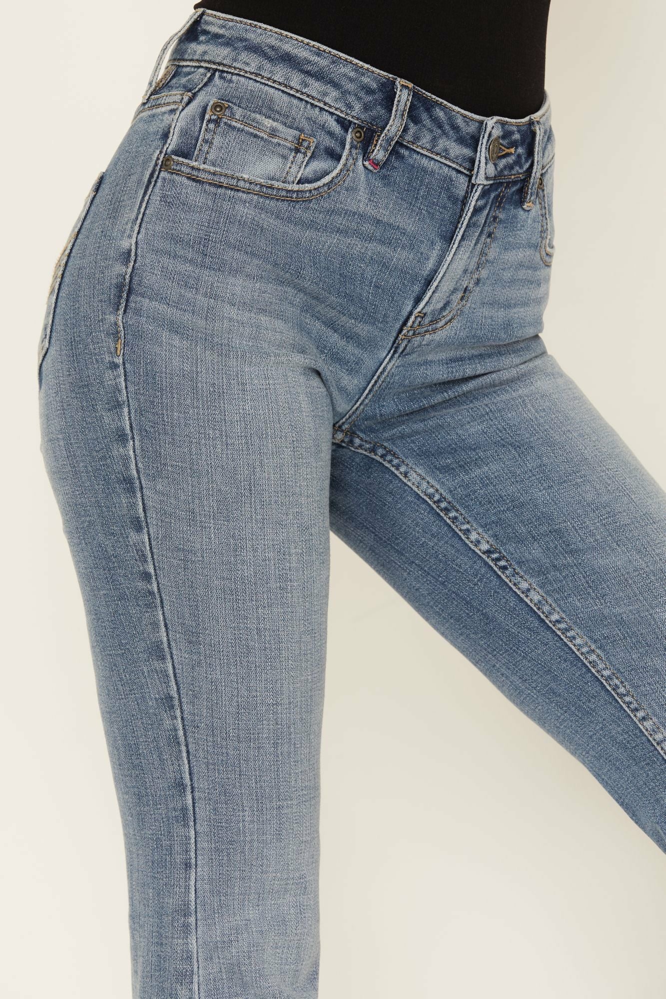 Idyllwind Amalie Light Wash Rebel Mid Rise Bootcut Jeans Light Wash
