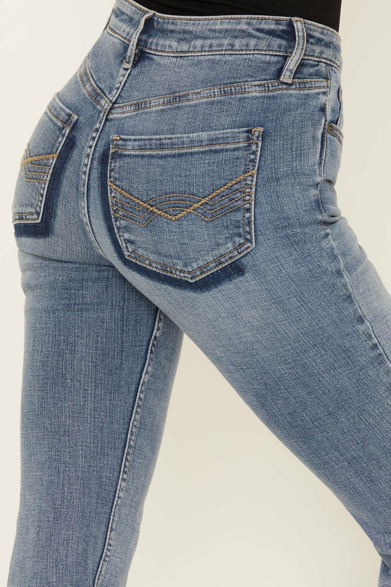 Idyllwind Amalie Light Wash Rebel Mid Rise Bootcut Jeans Light Wash