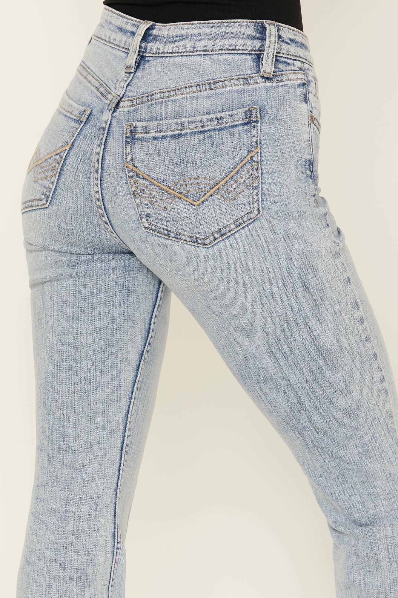 Idyllwind Drexel Rebel Mid Rise Bootcut Jeans Light Wash