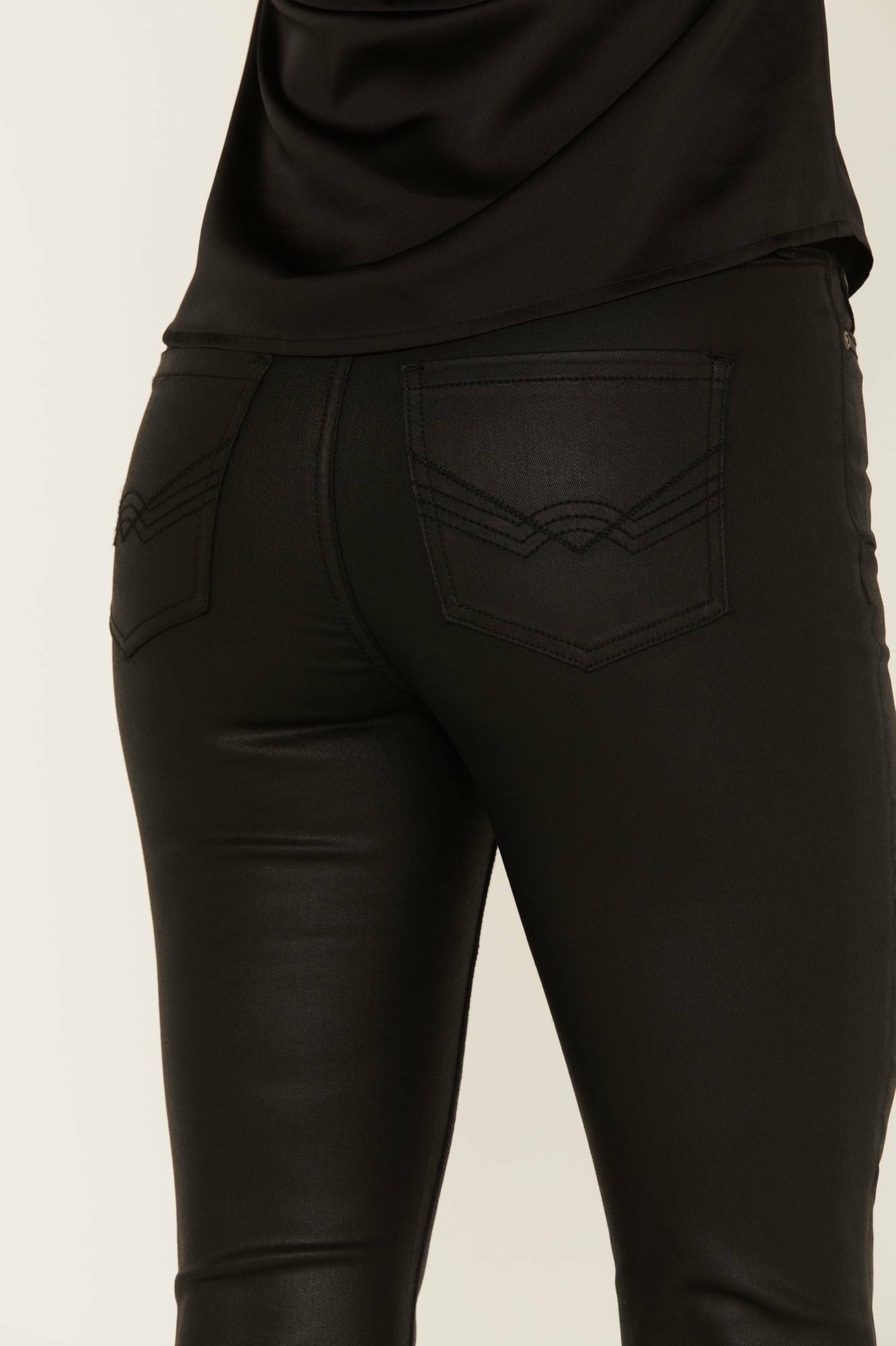 Idyllwind Jayme Coated High Risin Bootcut Jeans Black