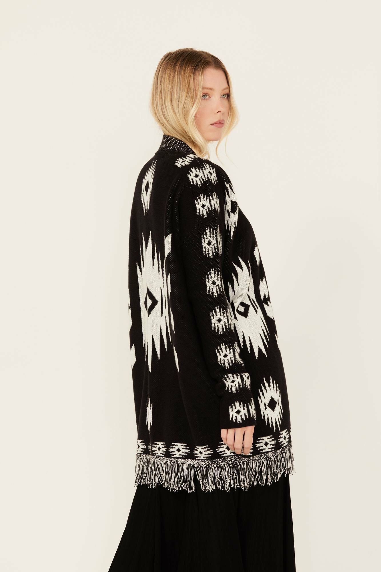 Idyllwind Mamie Southwestern Print Cardigan Black